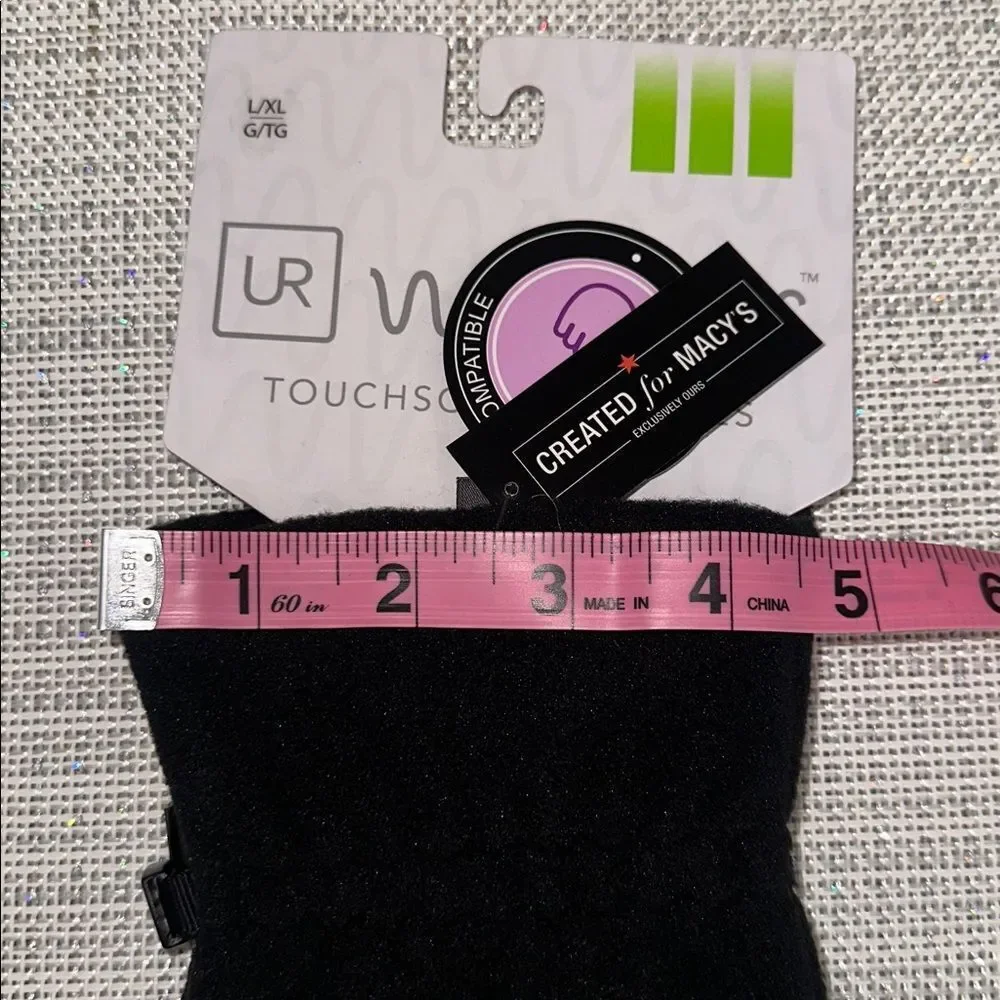 UR Black Fleece Women’s Etip Tech Touchscreen Smartphone Gloves